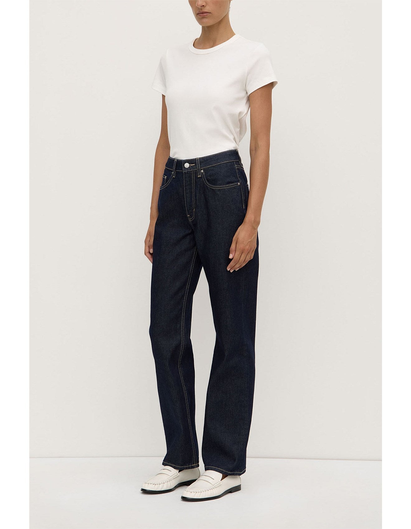 Assembly Straight Leg Jean Rinse