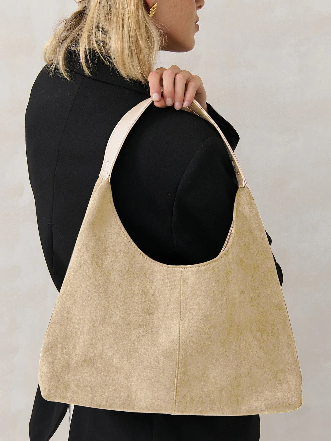 The Kenny Suede Bag Beige